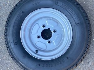 145x10 Hybrid road tyre and wheel 375Kg