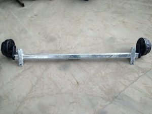 knott 1500kg 1407mbc 1867ohf 4x5.5pcd with flushing kit fittings